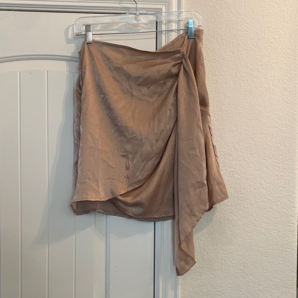 PRETTY LITTLE THING Tan Silk Drape Women's Skirt. Sz 10